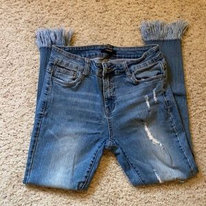 Forever 21 NWOT Raw Hem Jeans